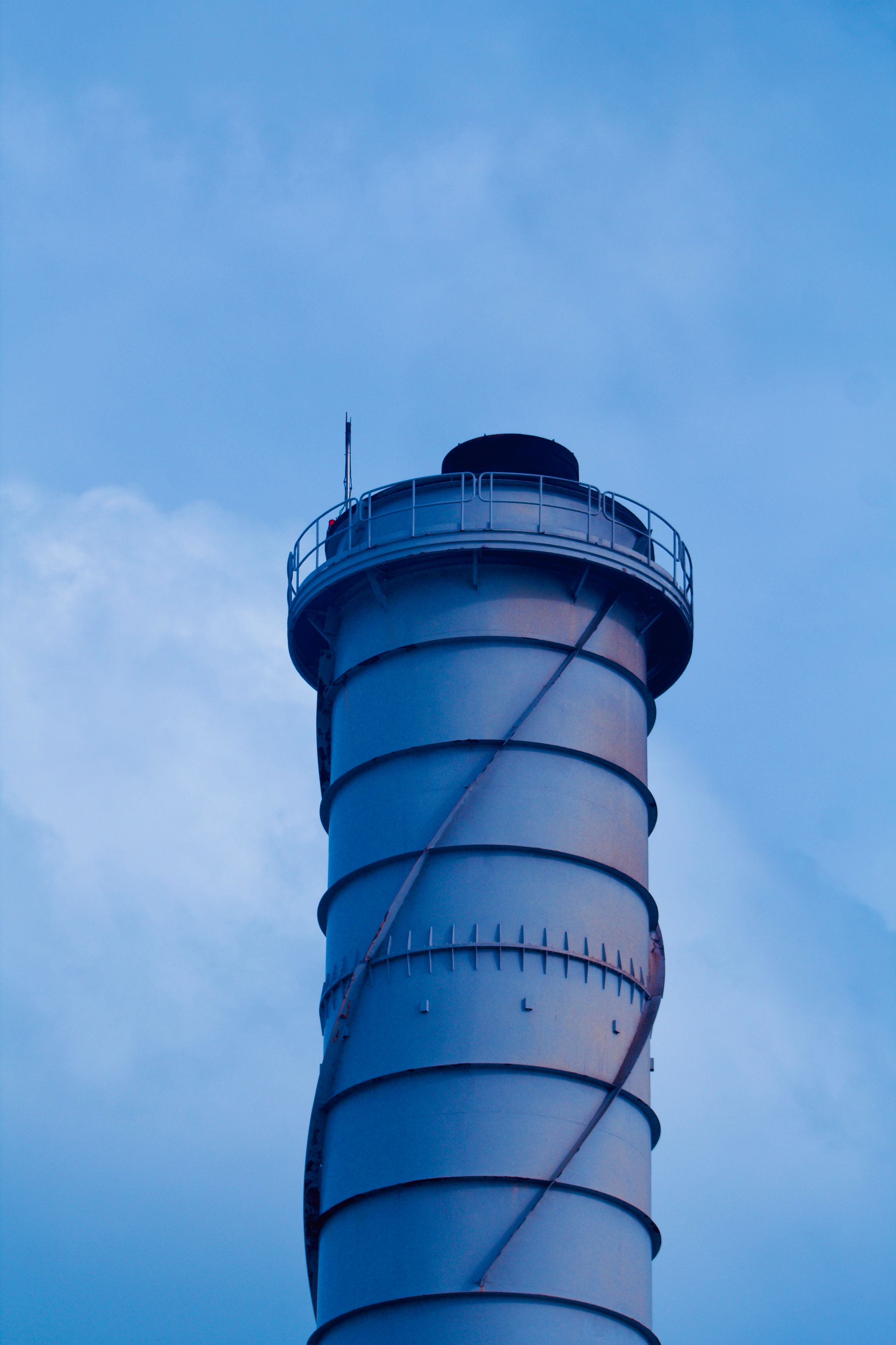 Sky High Structure Photos, Download The BEST Free Sky High Structure ...
