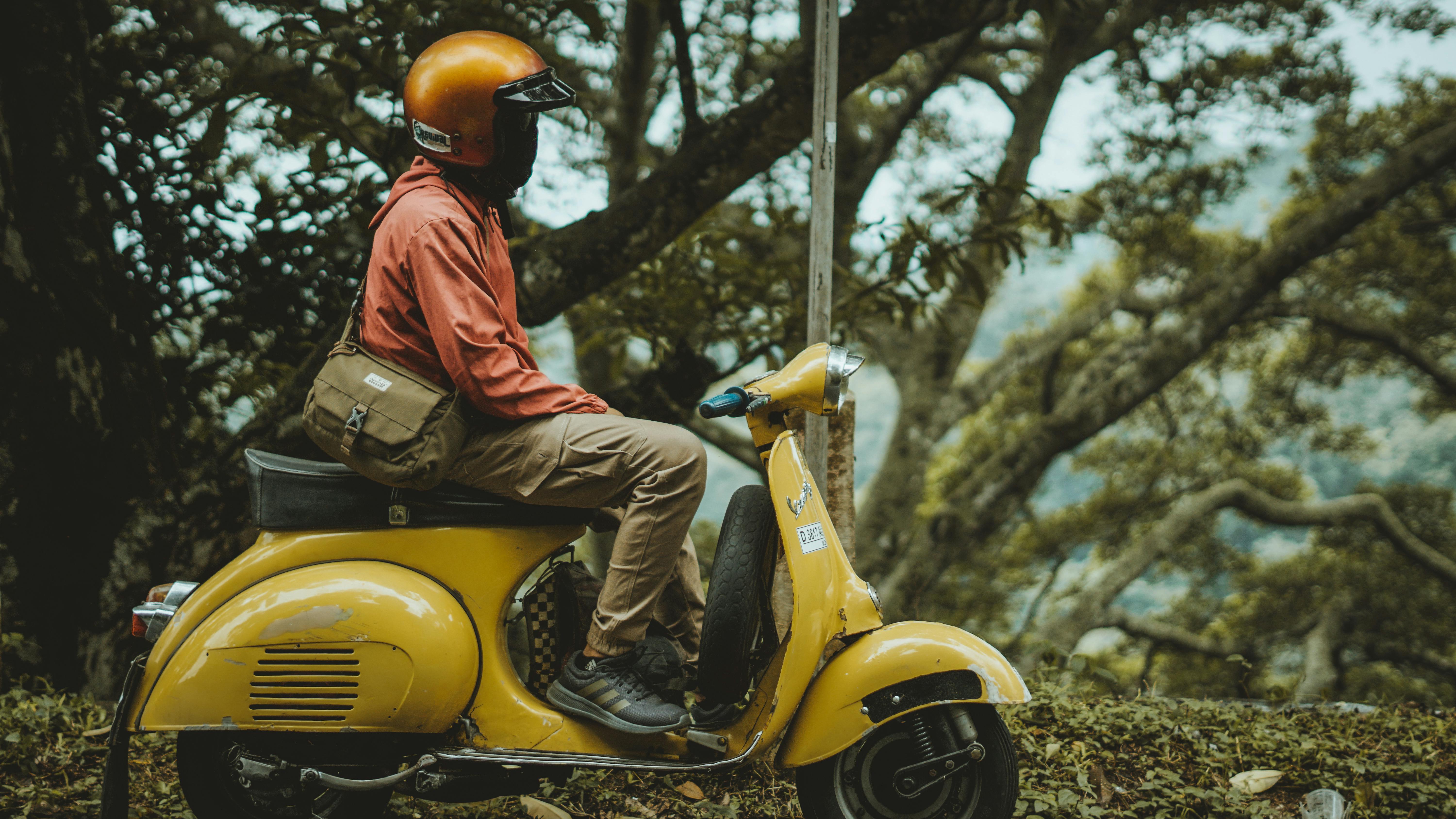There’s An Electric Scooter Gold Rush Happening In India — Photo by setengah lima sore on Pexels