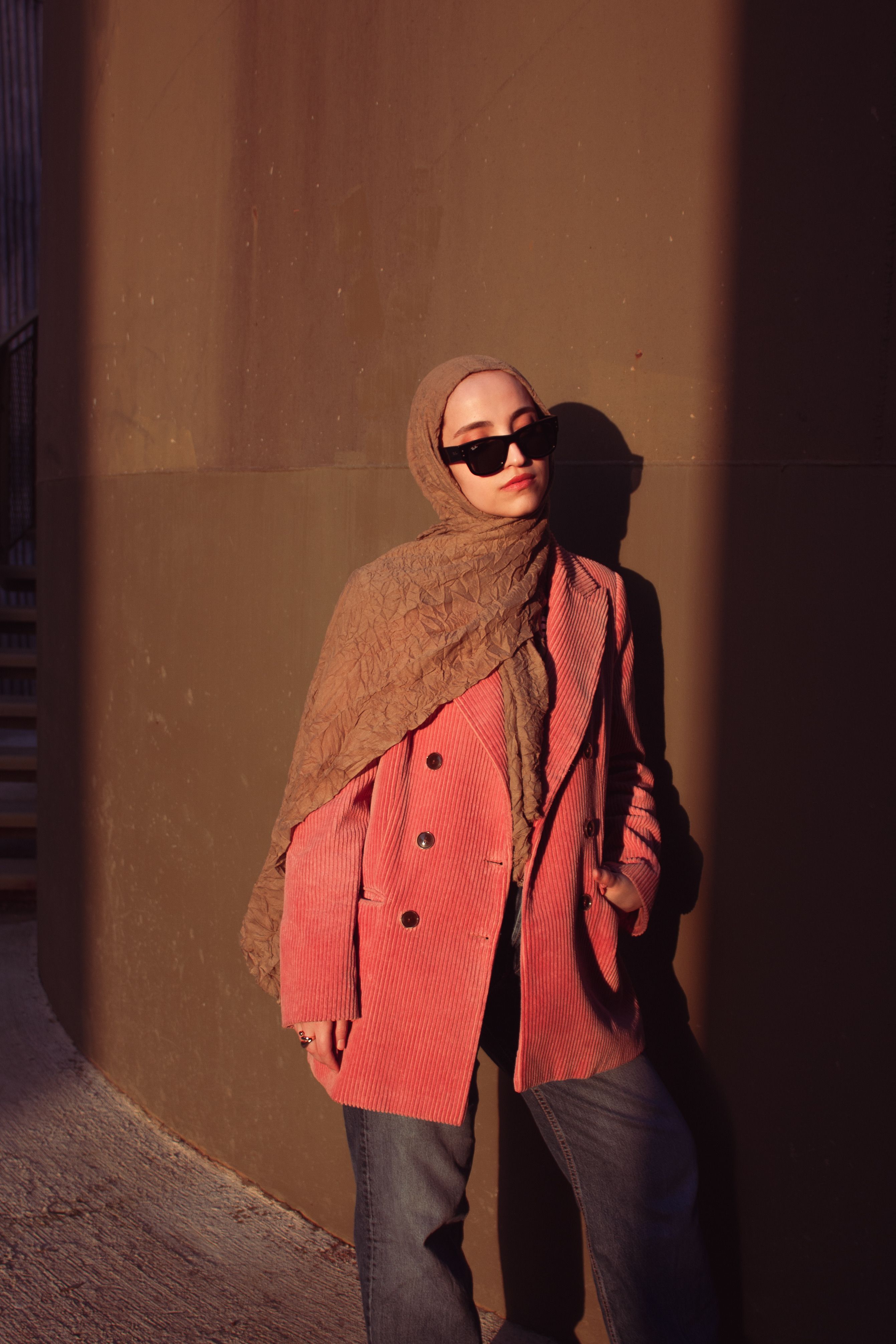 293. Inspirasi Outfit Hijabers Bertema Nude