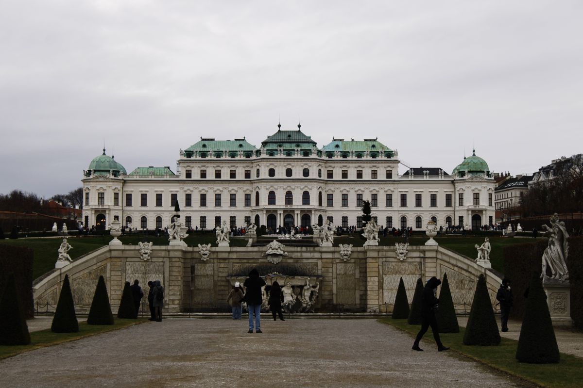 Unde te cazezi în Viena - palatul Belvedere din Landstraße