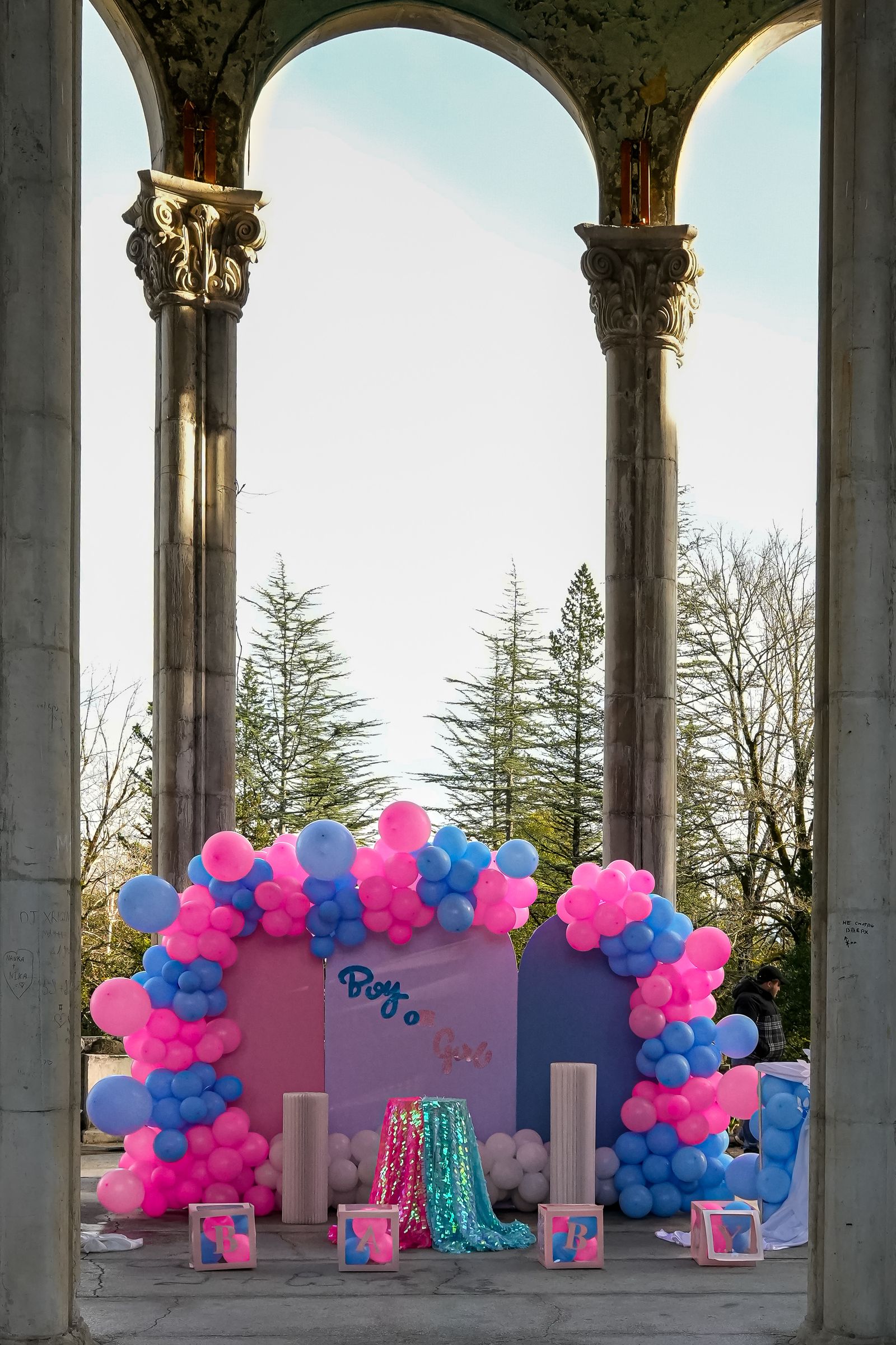 Stylish blue and pink balloon styling for a gender reveal