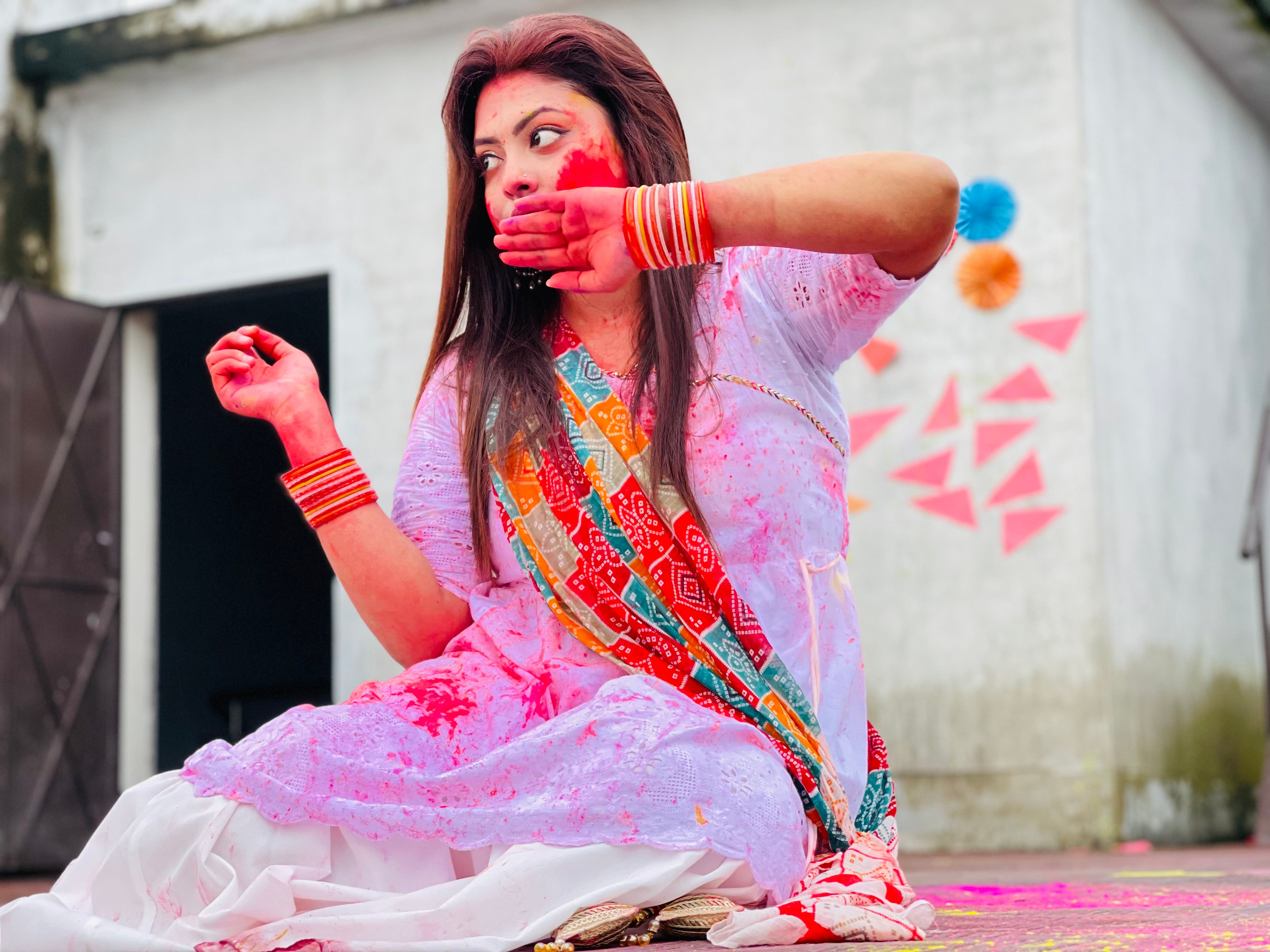 Indian Sexy Lady In Saree Photos,
