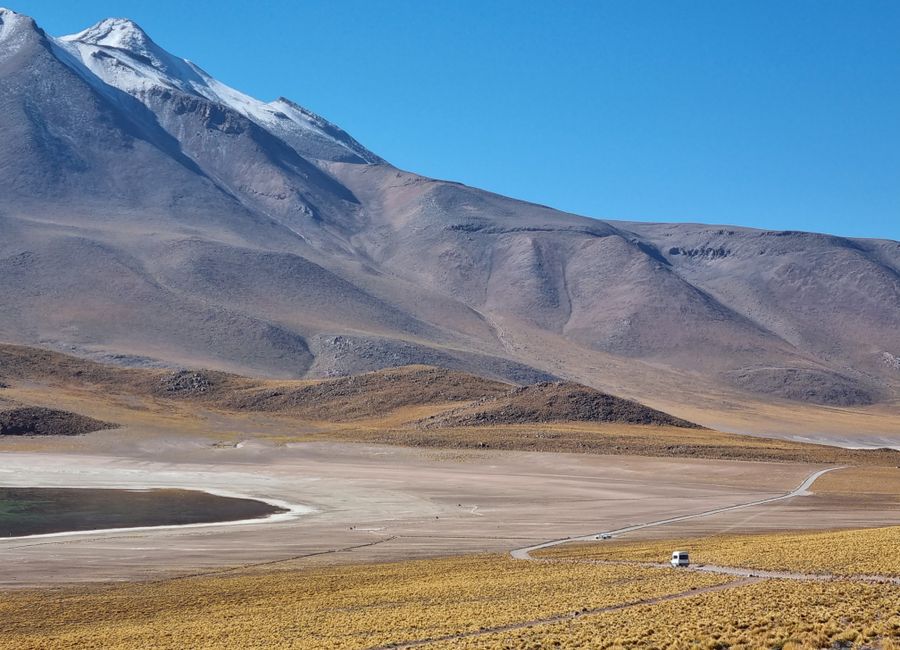 Stunning mountain scenery in Antofagasta, Chile showcasing rugged terrain and clear blue skies.