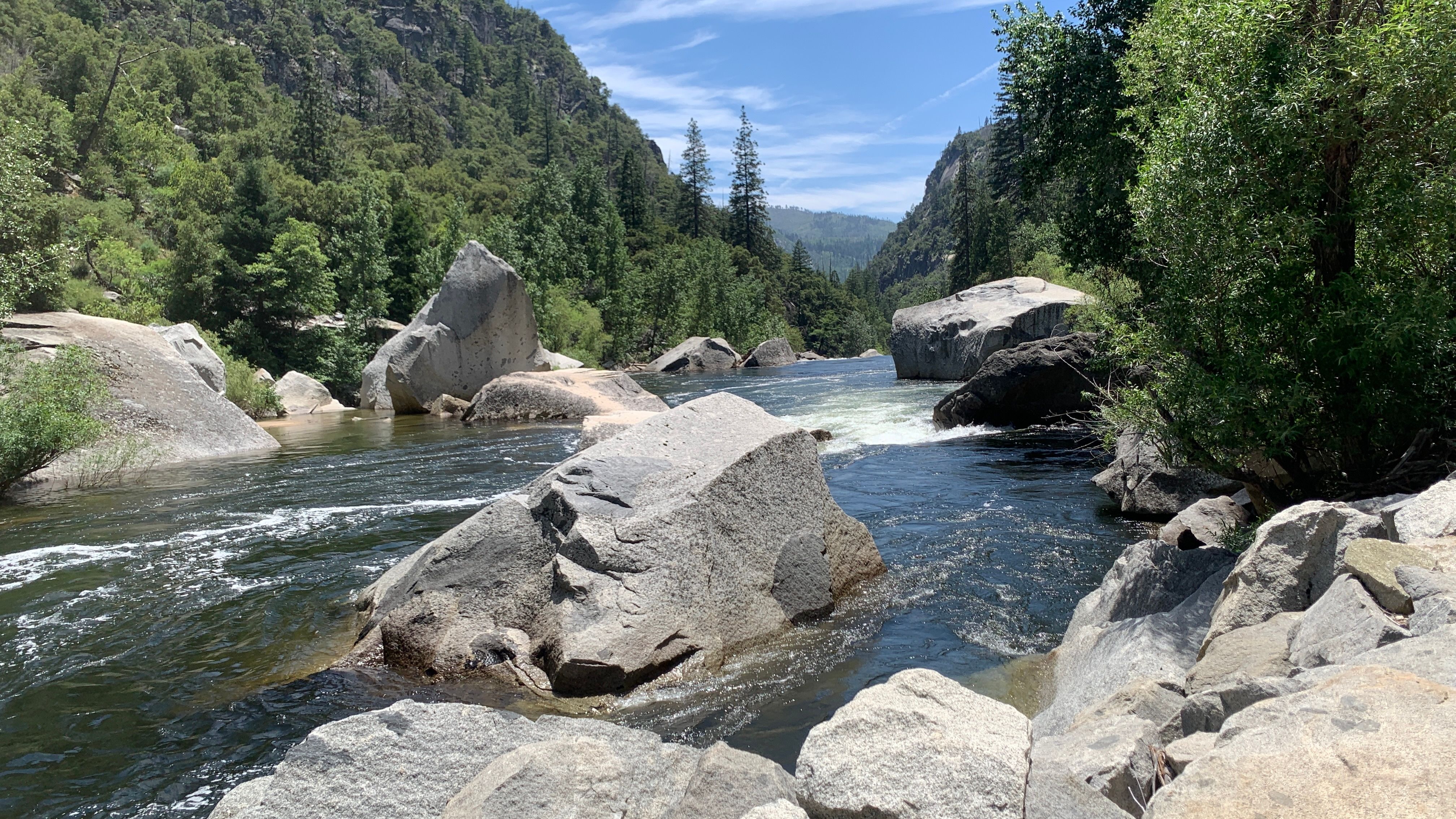 Scenic Granite Boulders and River in Yosemite National Park · Free ...