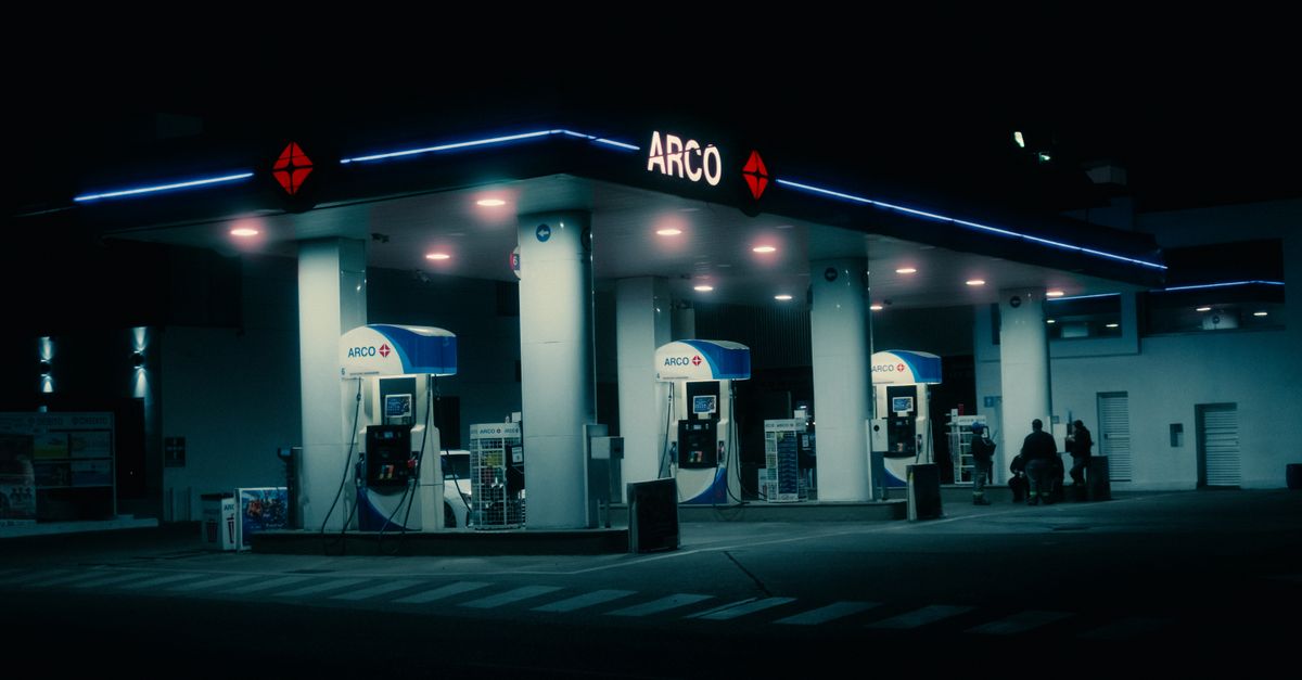 Europe Reactivates Fuel Price Defences as France Walks a Tightrope