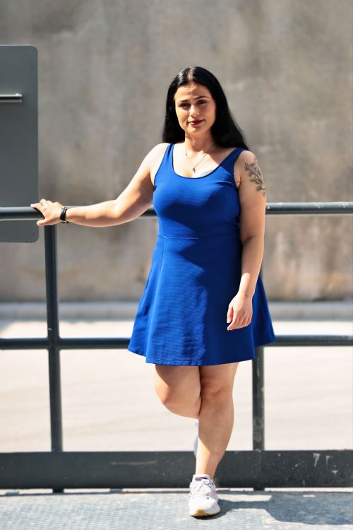 blue dress in skyrizi commercial Skyrizi Commercial Girl In Blue Dress