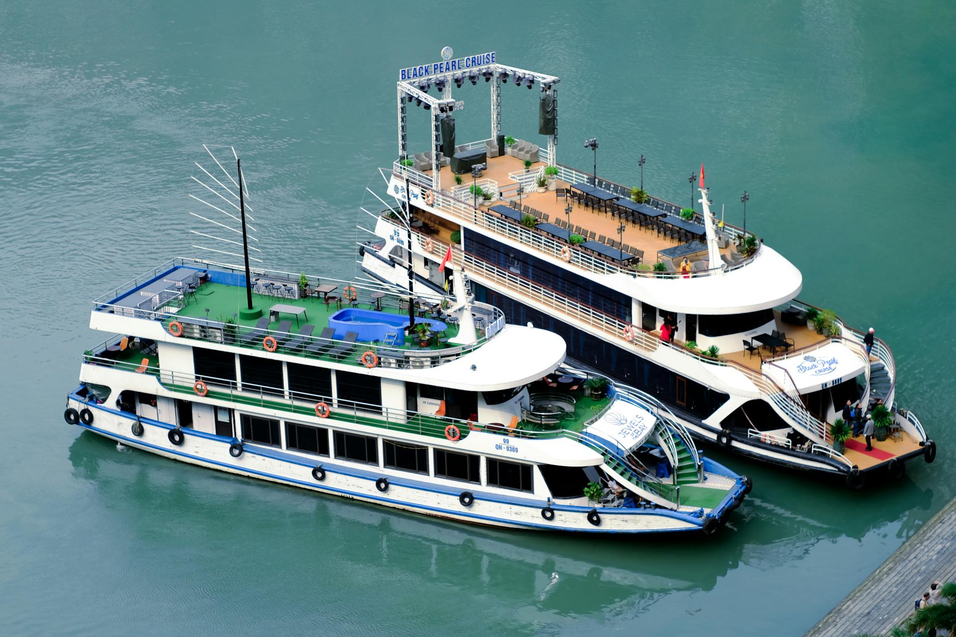 cruise ship