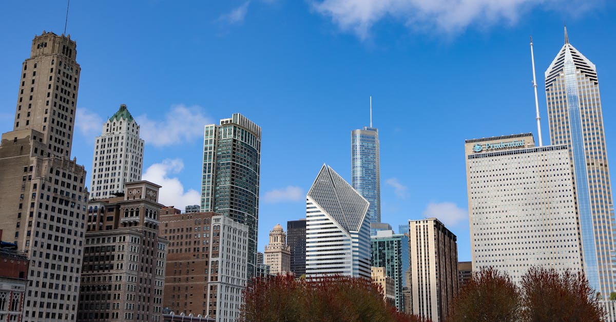 中共中央政治局會議聚焦經濟,適時推出降準降息政策