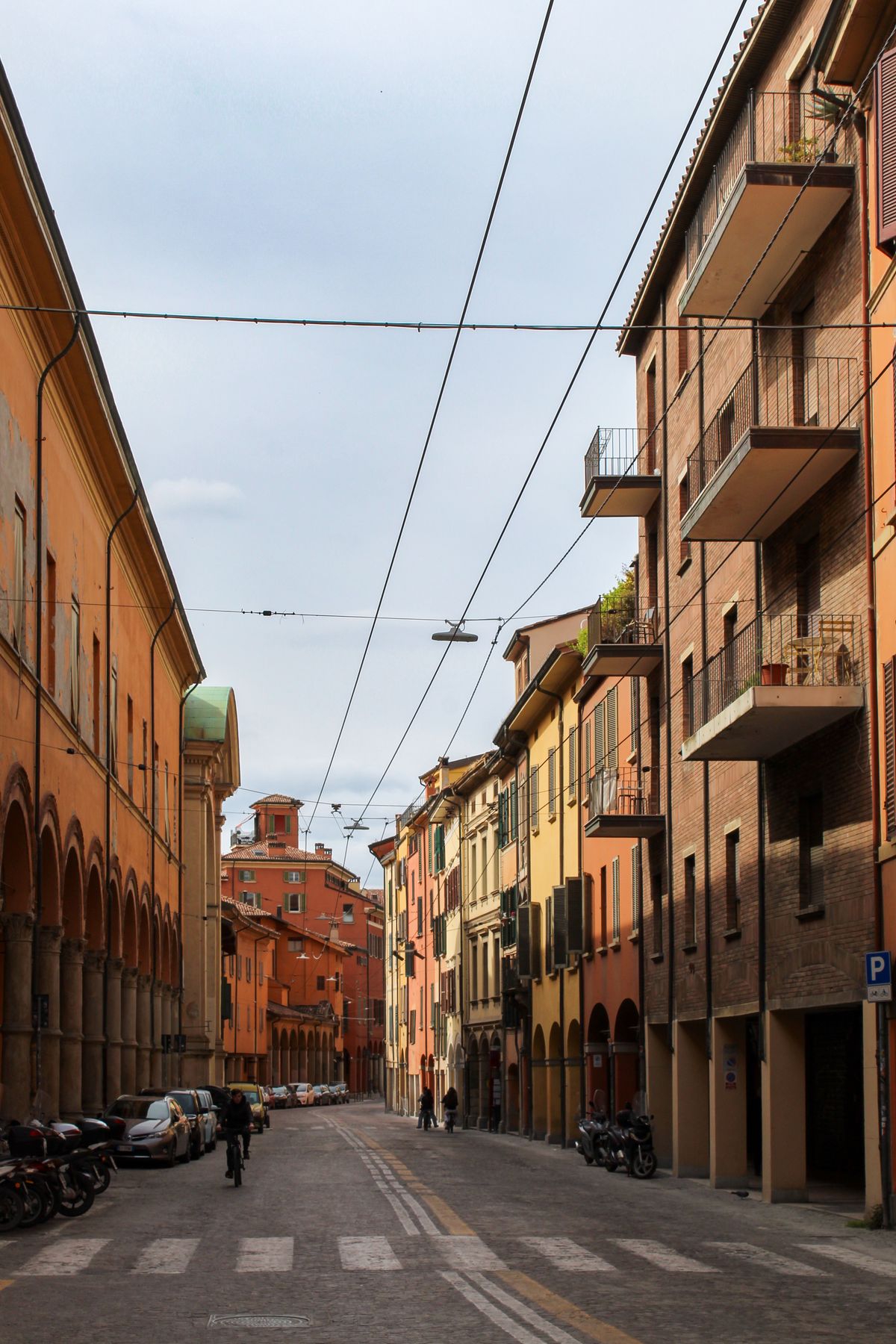 Unde te cazezi în Bologna - Zona universitară Via Zamboni
