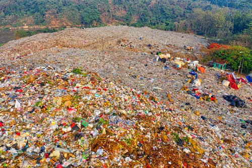 Vista A Volo D'uccello Delle Discariche Durante Il Giorno