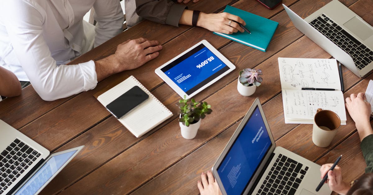 How to delete multiple contacts from WhatsApp group