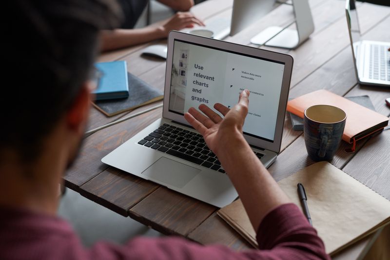 ai prompt engineering as a freelance side hustle rates platforms portfolio guide - client onboarding: from discovery call to delivered system