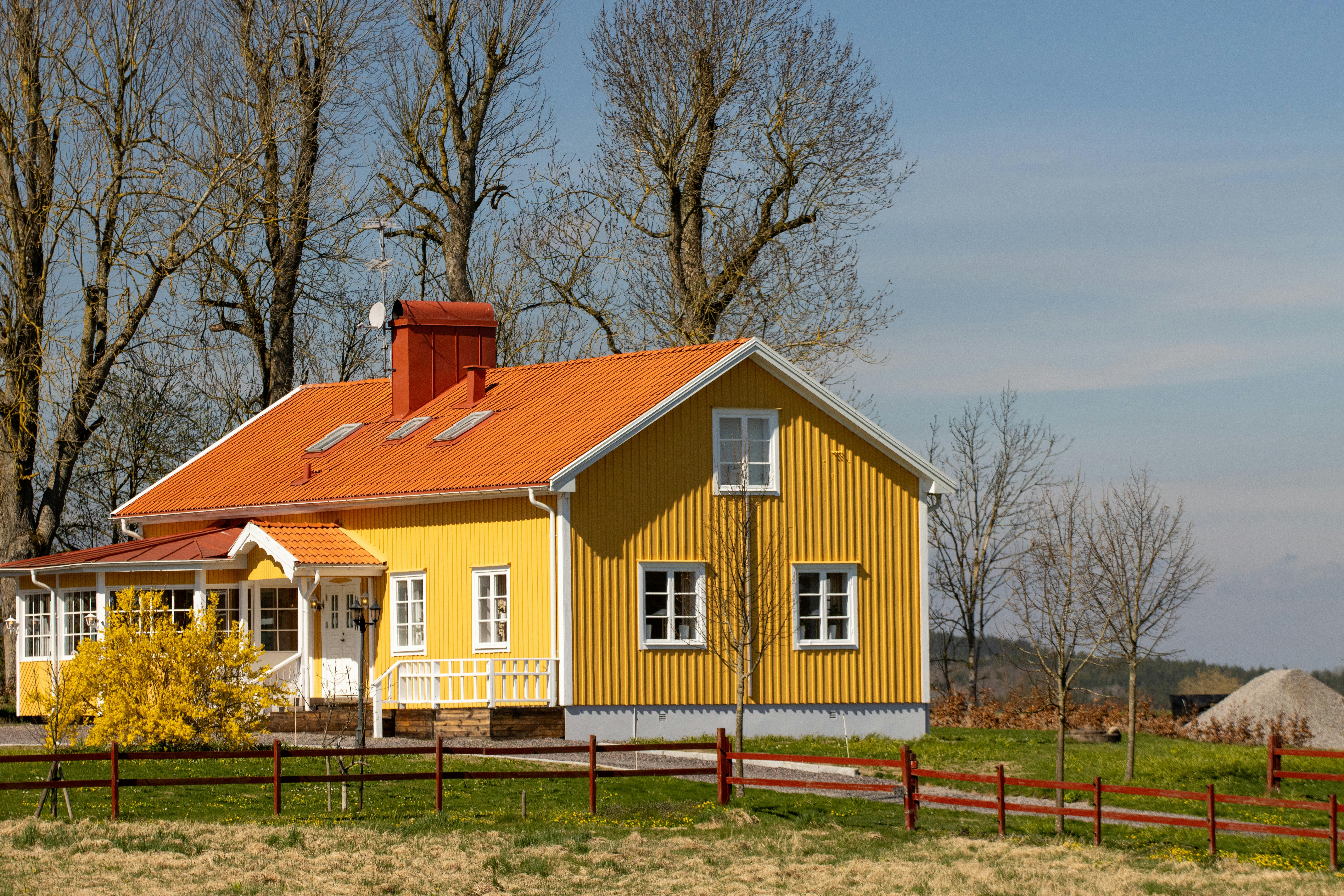 mortgage rates, refinancing, home loan, interest rates, mortgage calculator, first-time homebuyer, credit score, loan options
