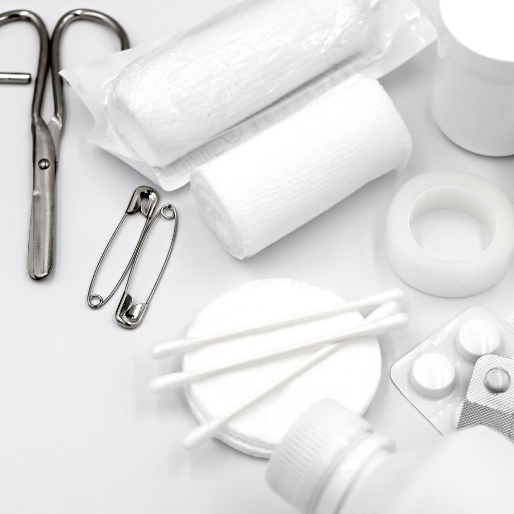 Kingston Riverside — professional packers wrapping and boxing belongings