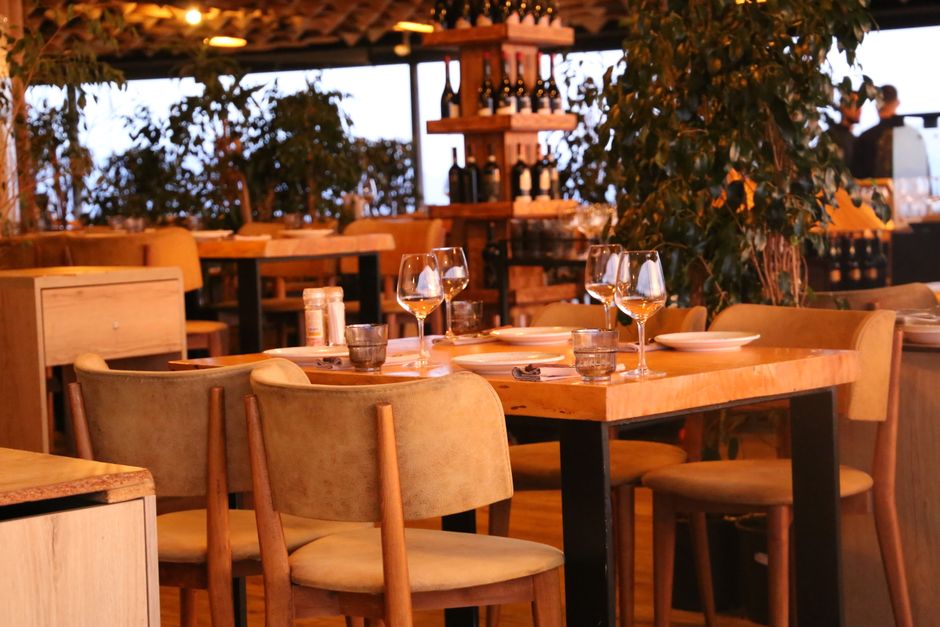 Dove's Luncheonette