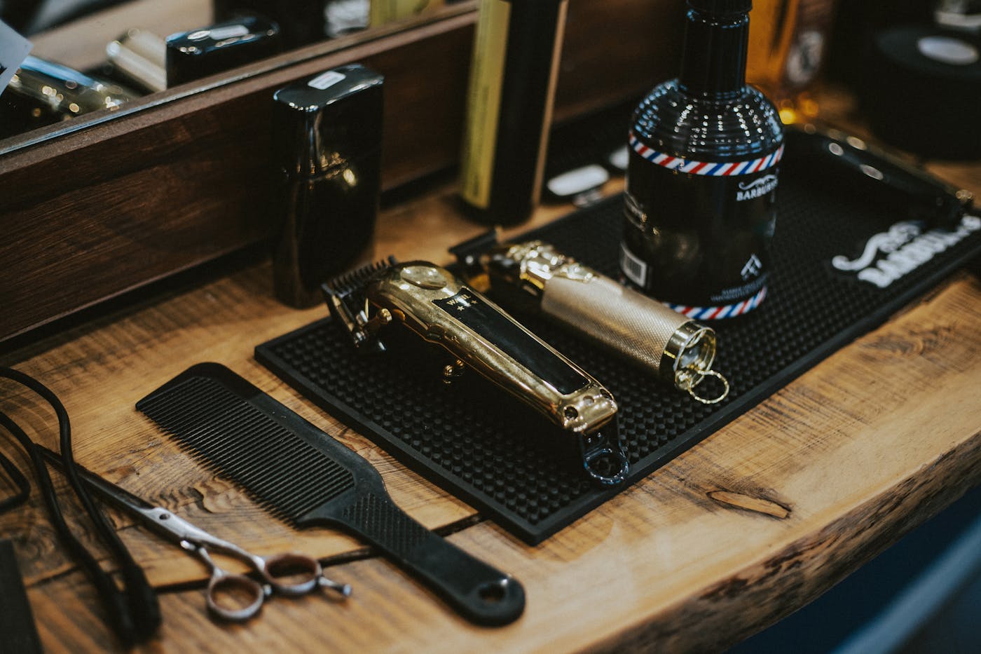 Barber-Tools auf einem Tisch