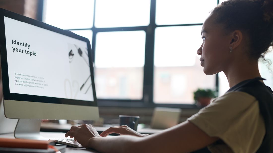 İzinli müşteri verisiyle segmentasyon yapan CRM uzmanı