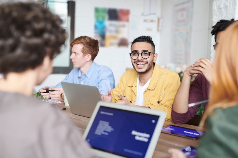 Ingenieurteam bei der Anlagenplanung