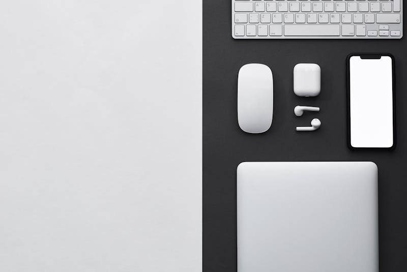 Combining Social Media and Email Marketing for Growth