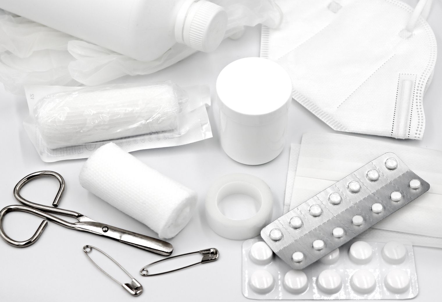 Llandogo — professional packers wrapping and boxing belongings