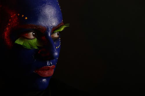 Kostenlos Frauengesicht Bedeckt Mit Gesichtsfarbe Stock-Foto