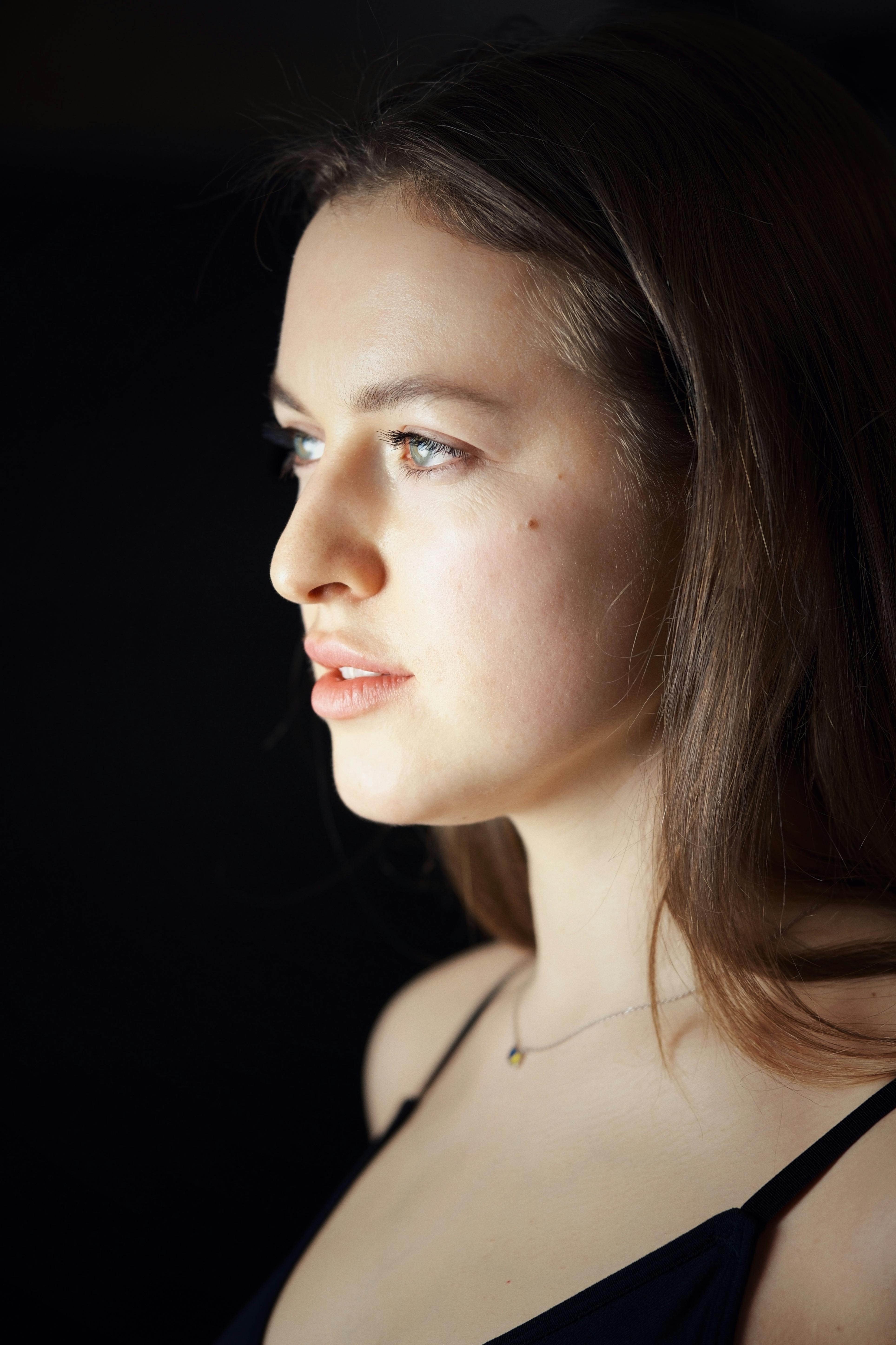 Dramatic Lighting Headshots for Models in Chicago | Elevate Your Portfolio  with Cinematic Photography, image size:3855x5784