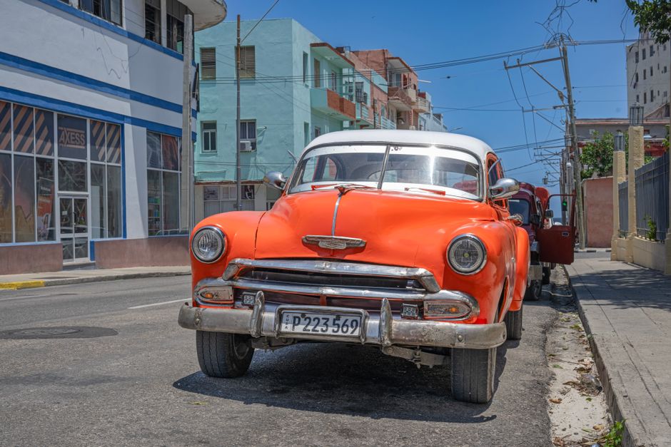 Cuba's Electrical Grid Collapses Amid US Oil Blockade
