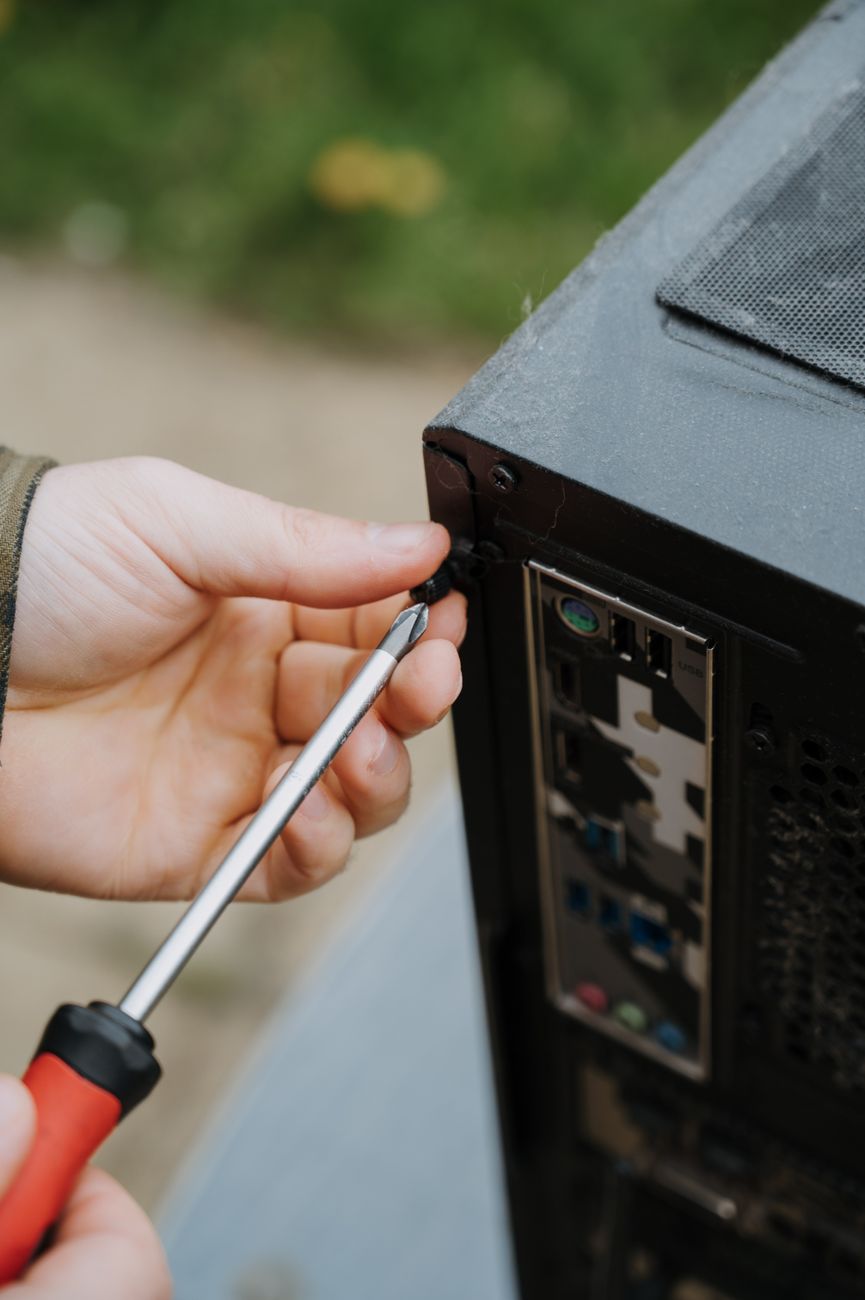 Mini PC vs NUC vs Stick PC: Which Ultra-Compact Computer is Best for You?