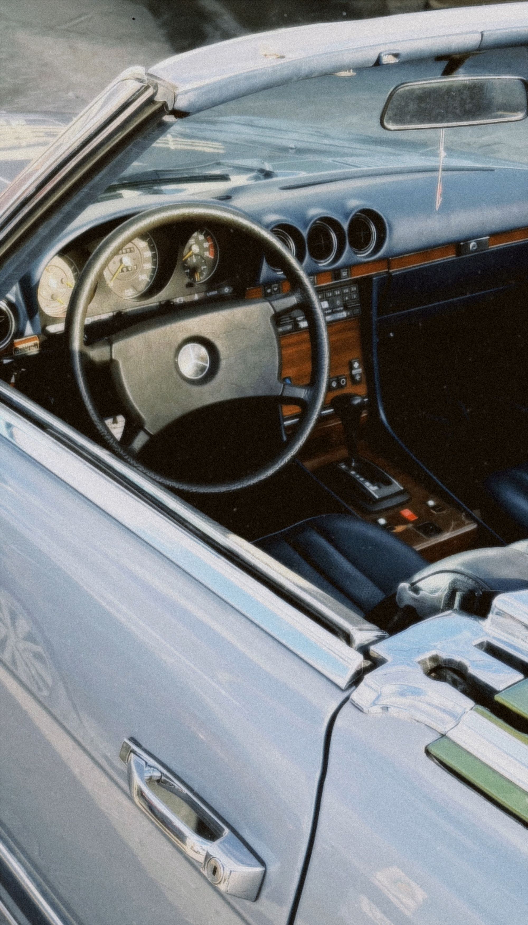 Mercedes-Benz Convertible Interior in Duhok · Free Stock Photo