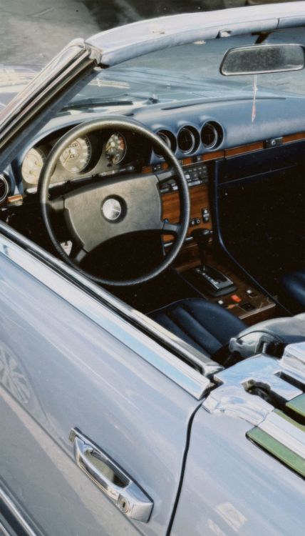 Mercedes-Benz Convertible Interior in Duhok · Free Stock Photo