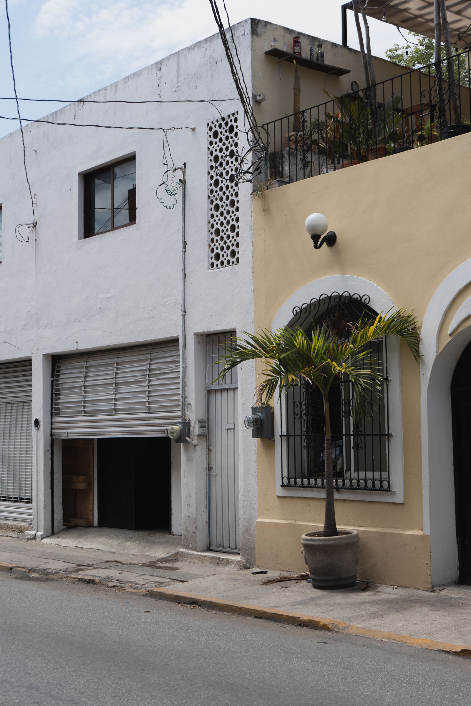 Colourful colonial street in Mérida, Mexico