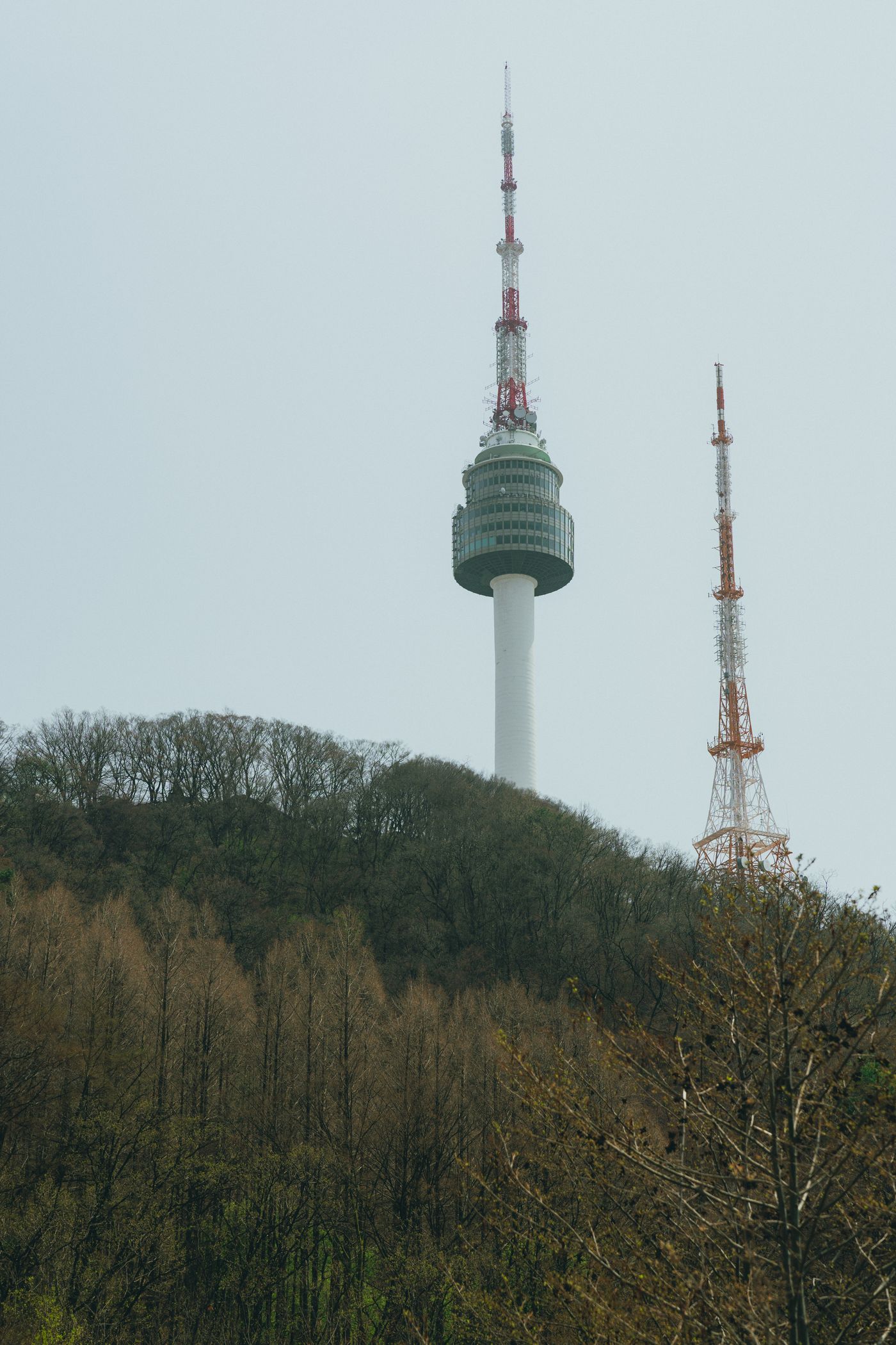 N Seoul Tower en la montaña Namsan, Seúl