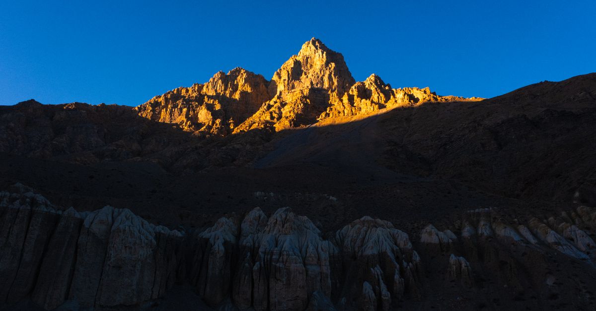 Spiti Valley vs Ladakh: Which Is Better for First-Timers? Spiti Valley vs Ladakh: Which Is Better for First-Timers?