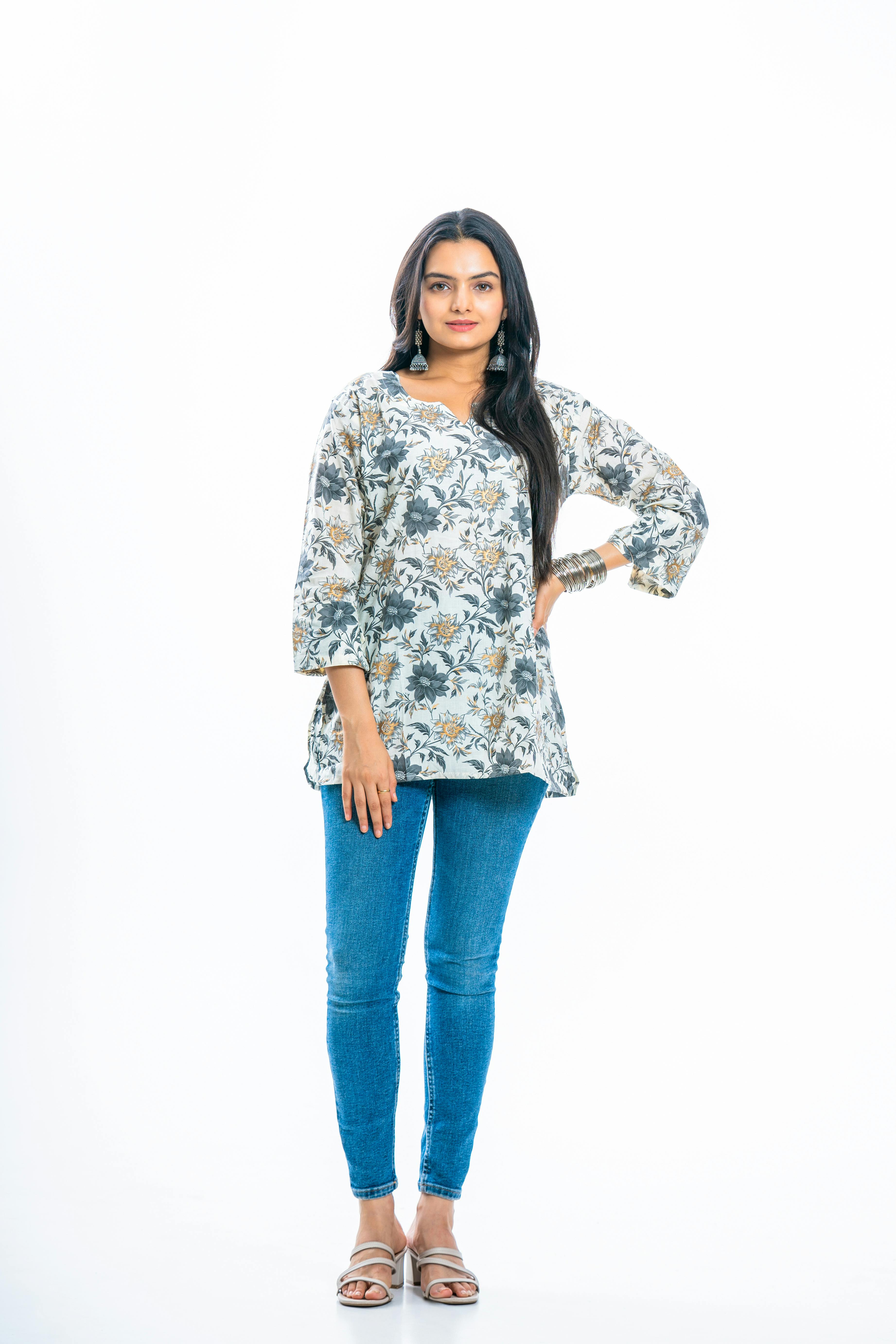 Lady Sonia Photos, Download The BEST Free Lady Sonia Stock Photos & HD