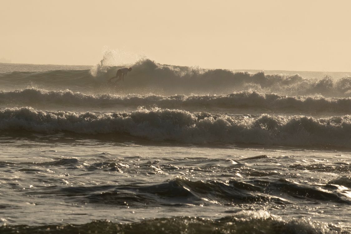 Puerto Escondido Surf Conditions by Month: Swell, Wind & Crowds