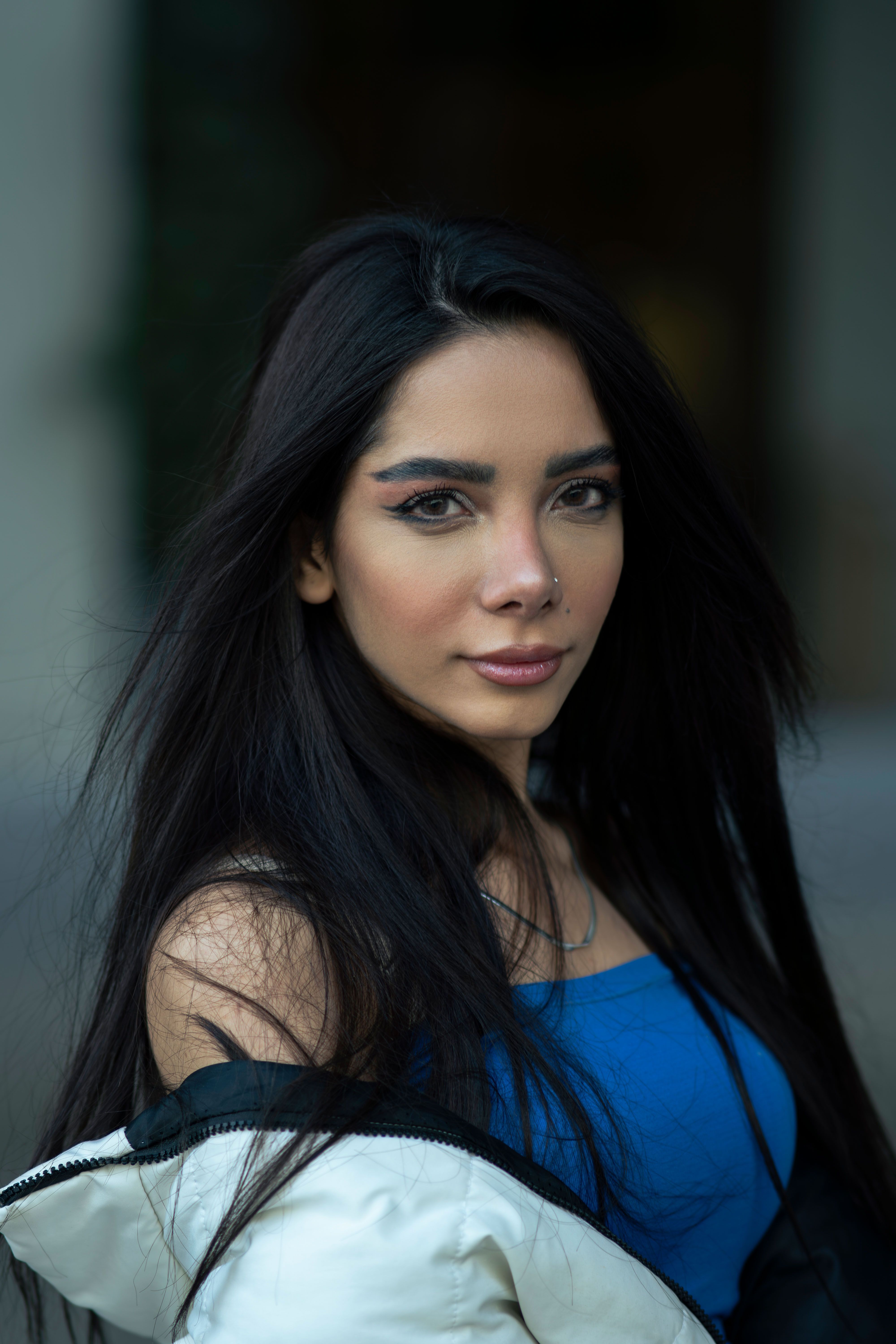 Elegant Portrait of a Woman in Tehran · Free Stock Photo