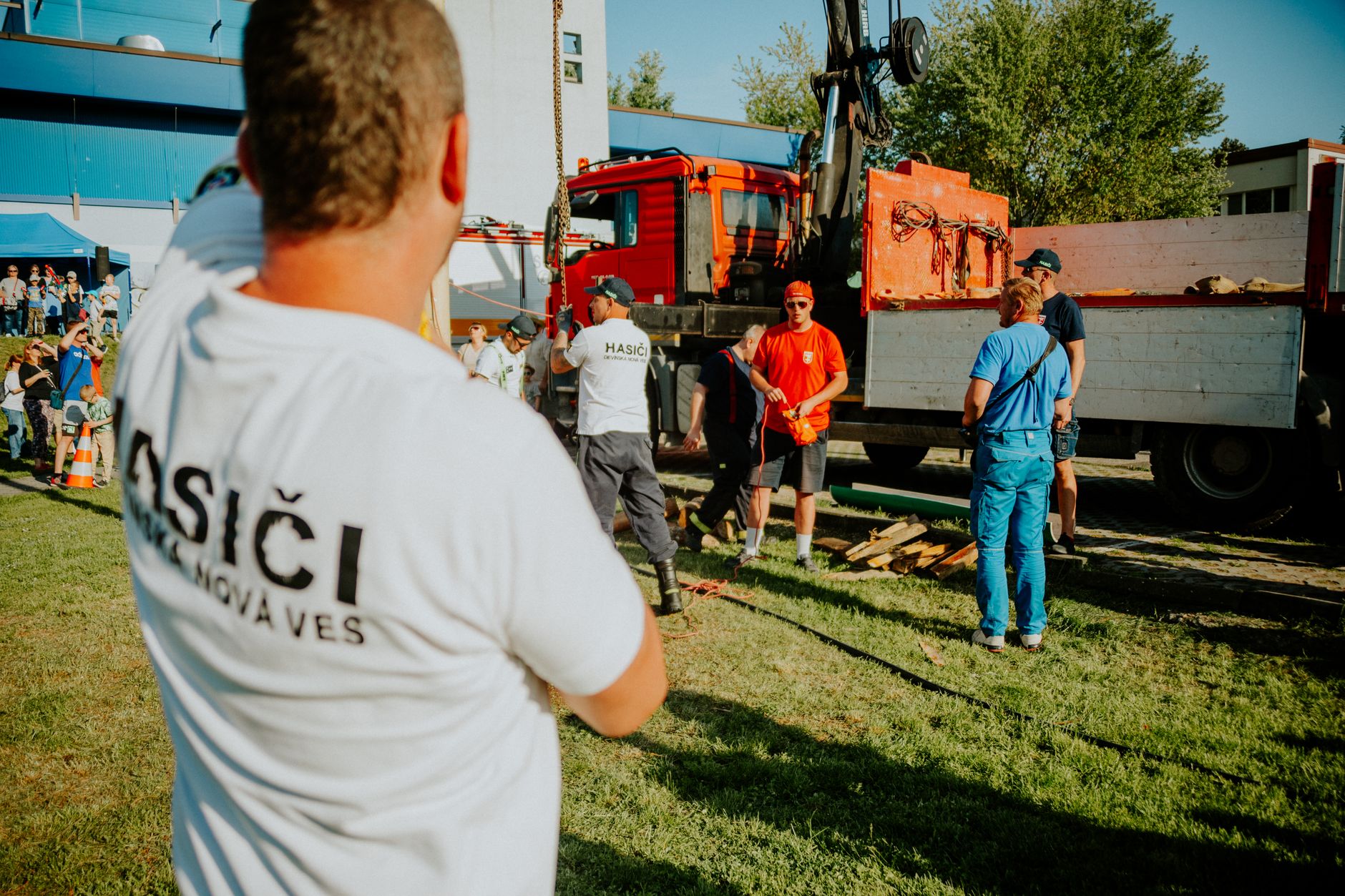 Viac ako 20 ľudí zranených po tom, čo vodič vrazil do davu na Louisianskej parade