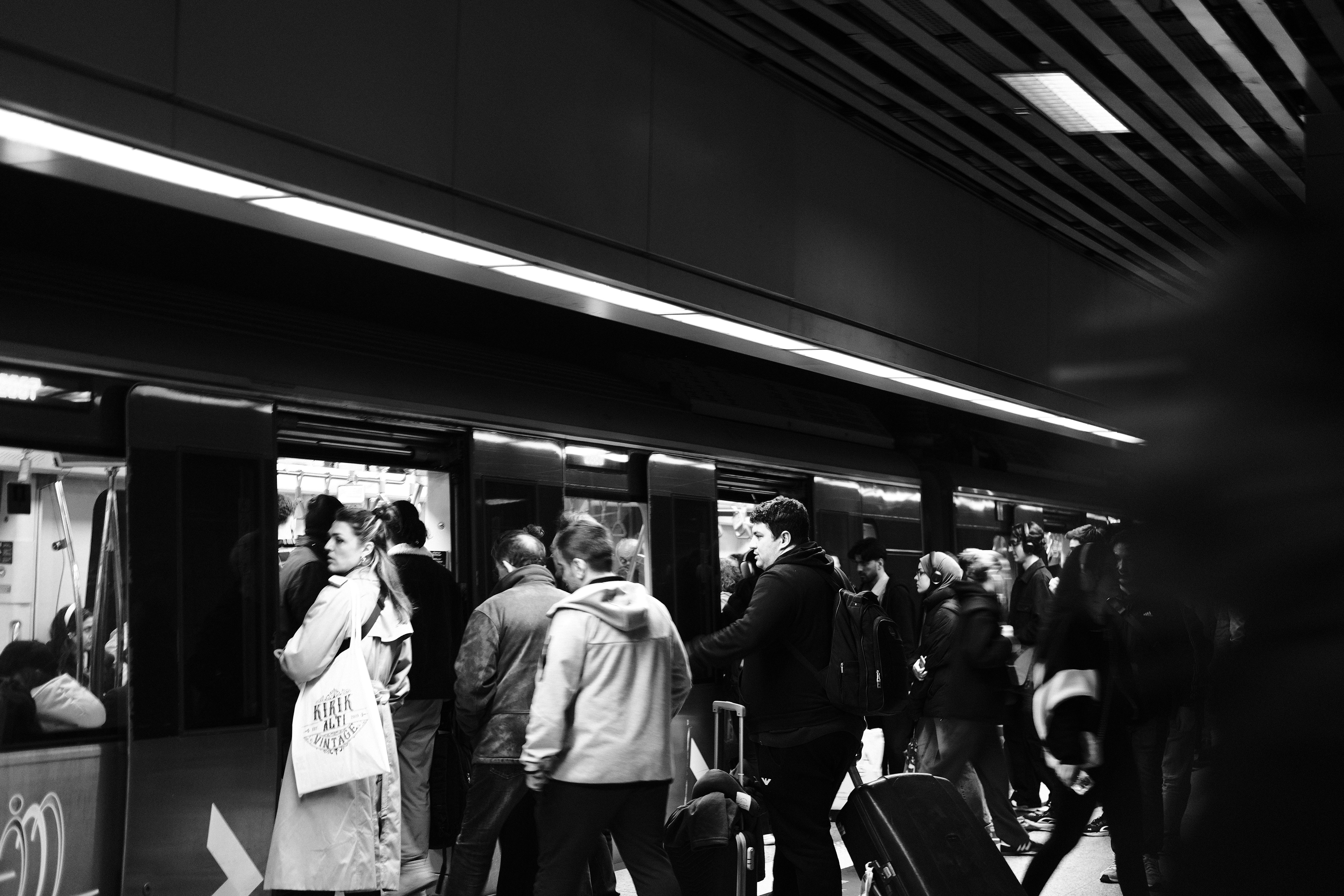 Transit Lines Photos, Download The BEST Free Transit Lines Stock Photos