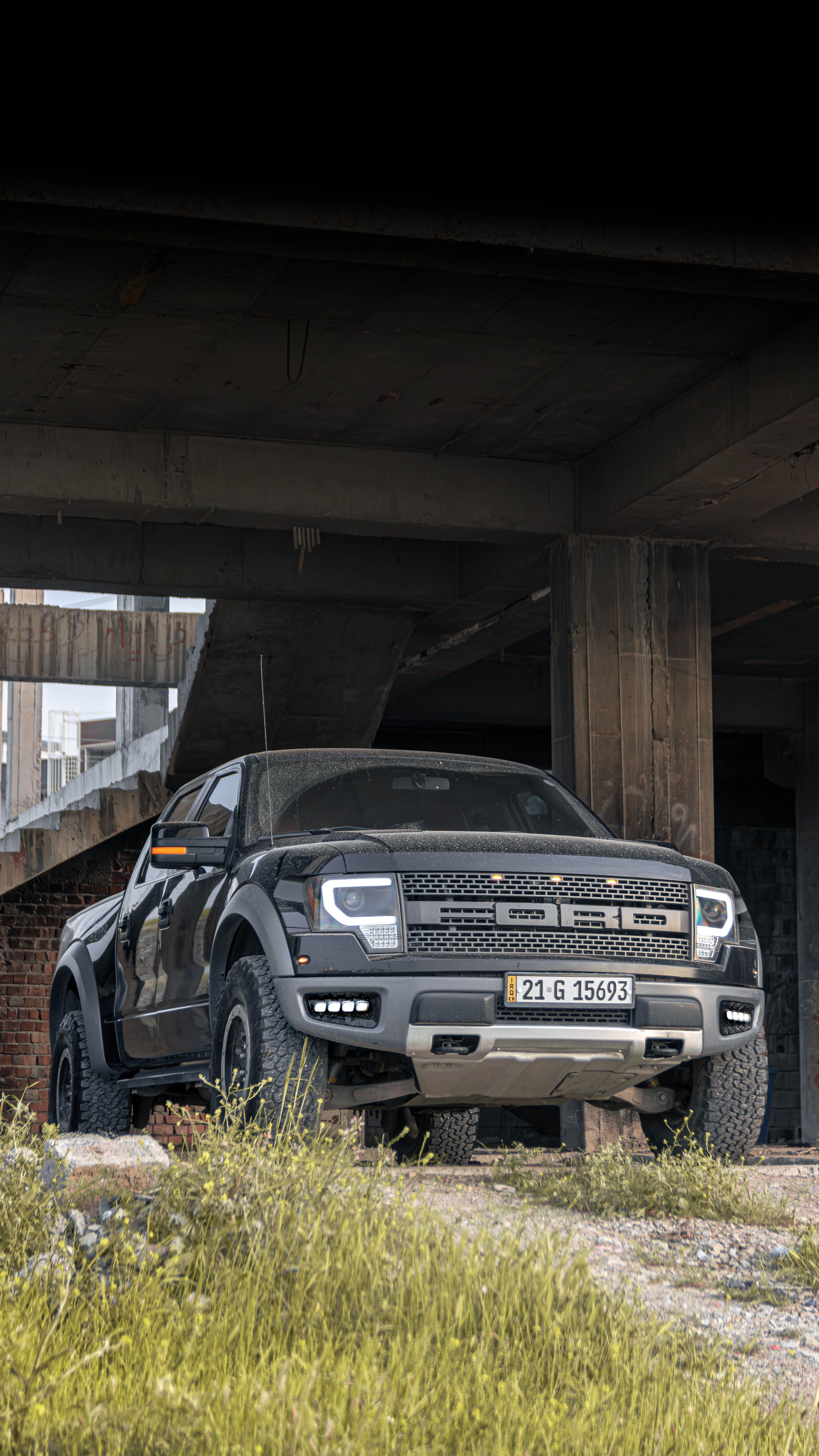Resistente: Ford Raptor En La Naturaleza · Foto de stock gratuita