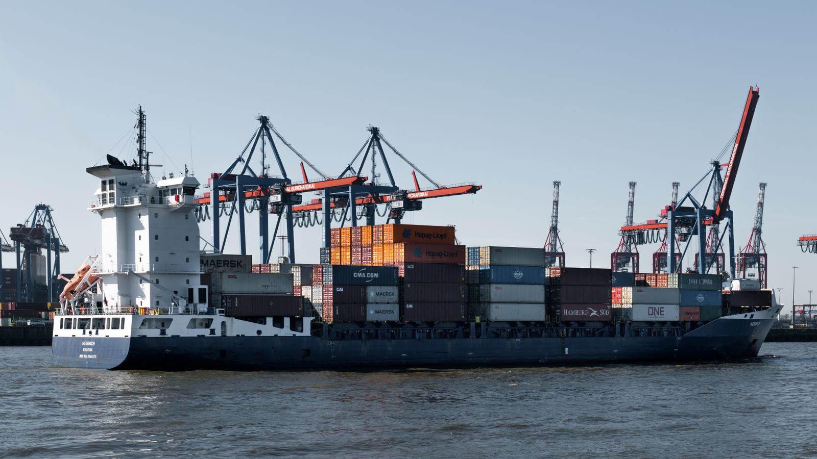 Puerto de contenedores para exportaciones internacionales