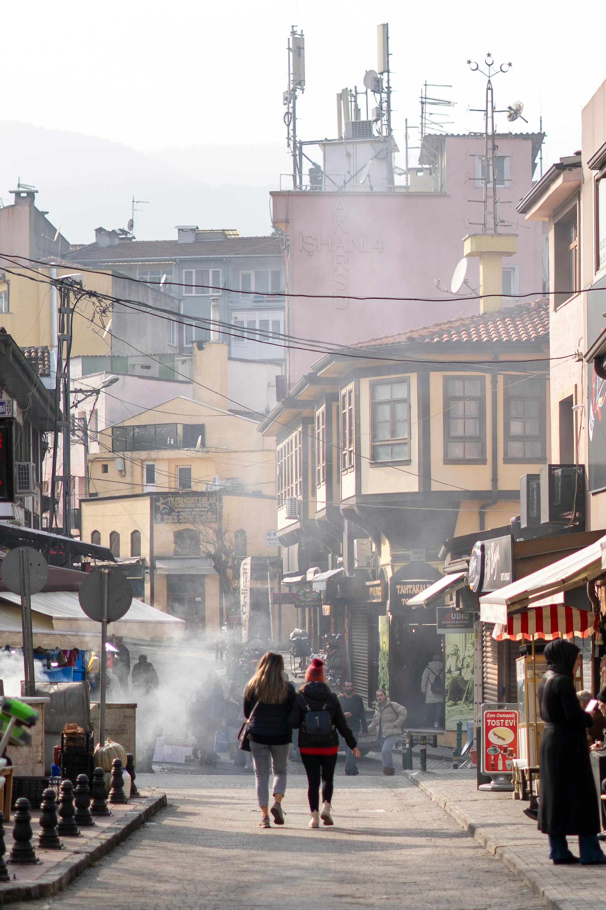Bakırköy'de Satılık Daire Alırken Mahalle Seçiminin 7 Kritik Avantajı Nedir?