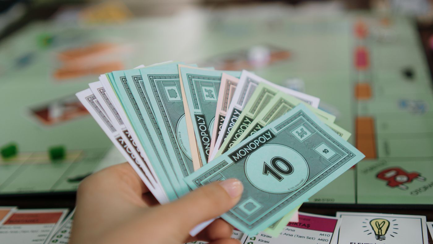 Self-Discipline and Money: The Long Game That Builds Real Wealth