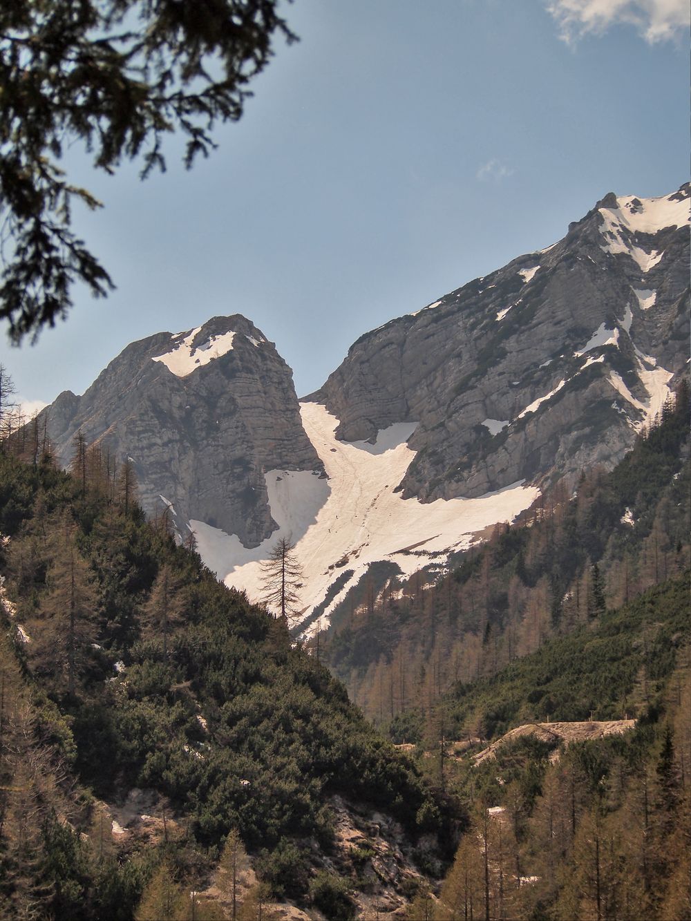 Vârfuri înzăpezite în Parcul Național Triglav, Slovenia