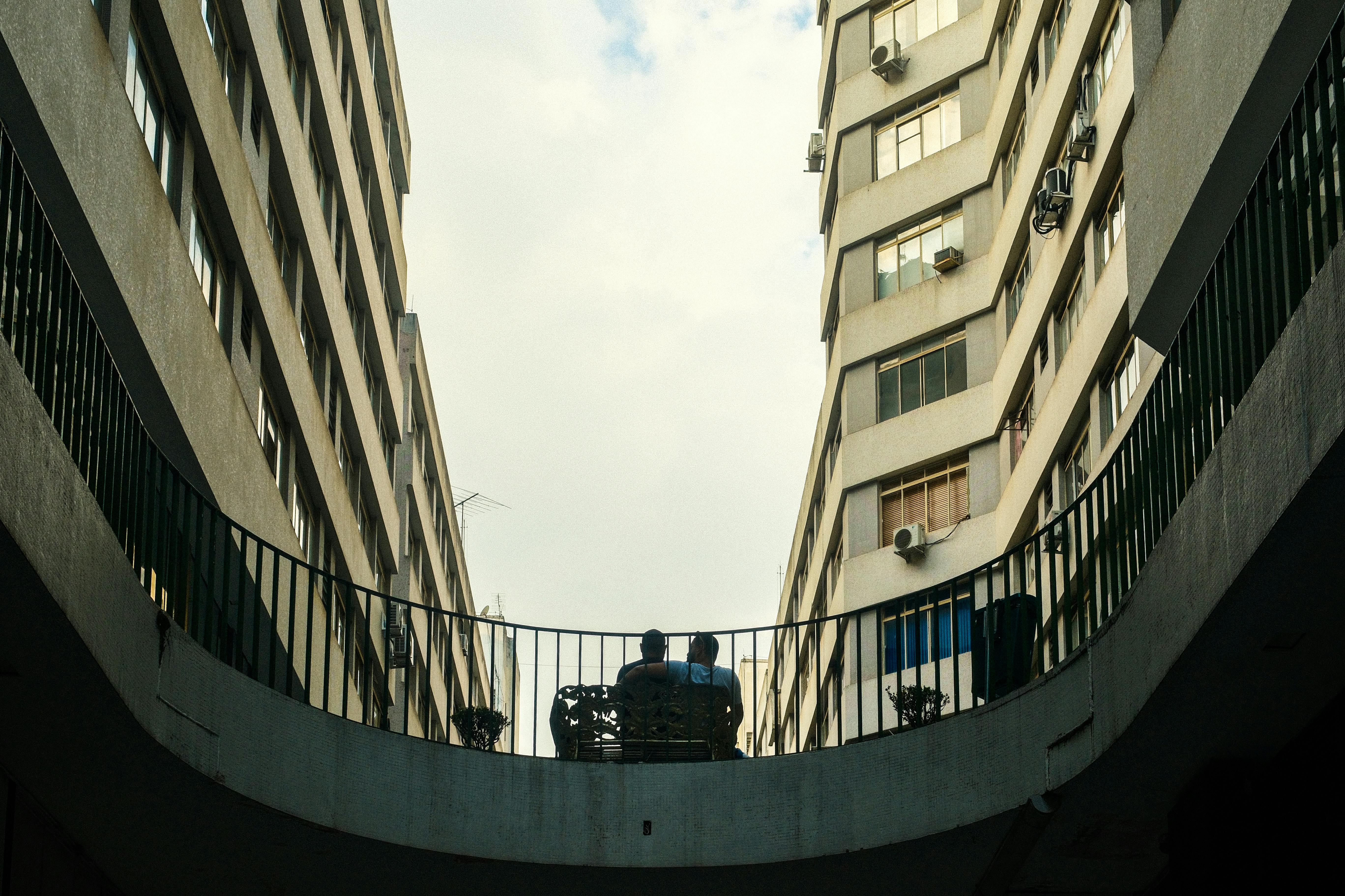 Δωρεάν στοκ φωτογραφιών με Άνθρωποι, ανυψωμένο, αρχιτεκτονική Φωτογραφία από στοκ φωτογραφιών