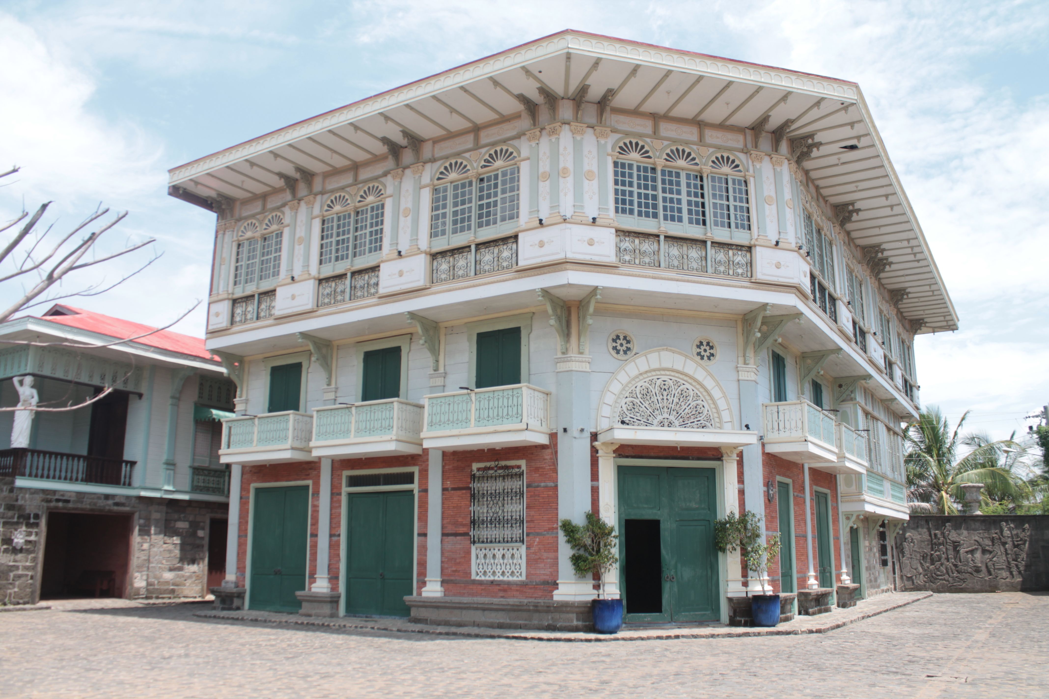 Linapacan — Architecture, Linapacan