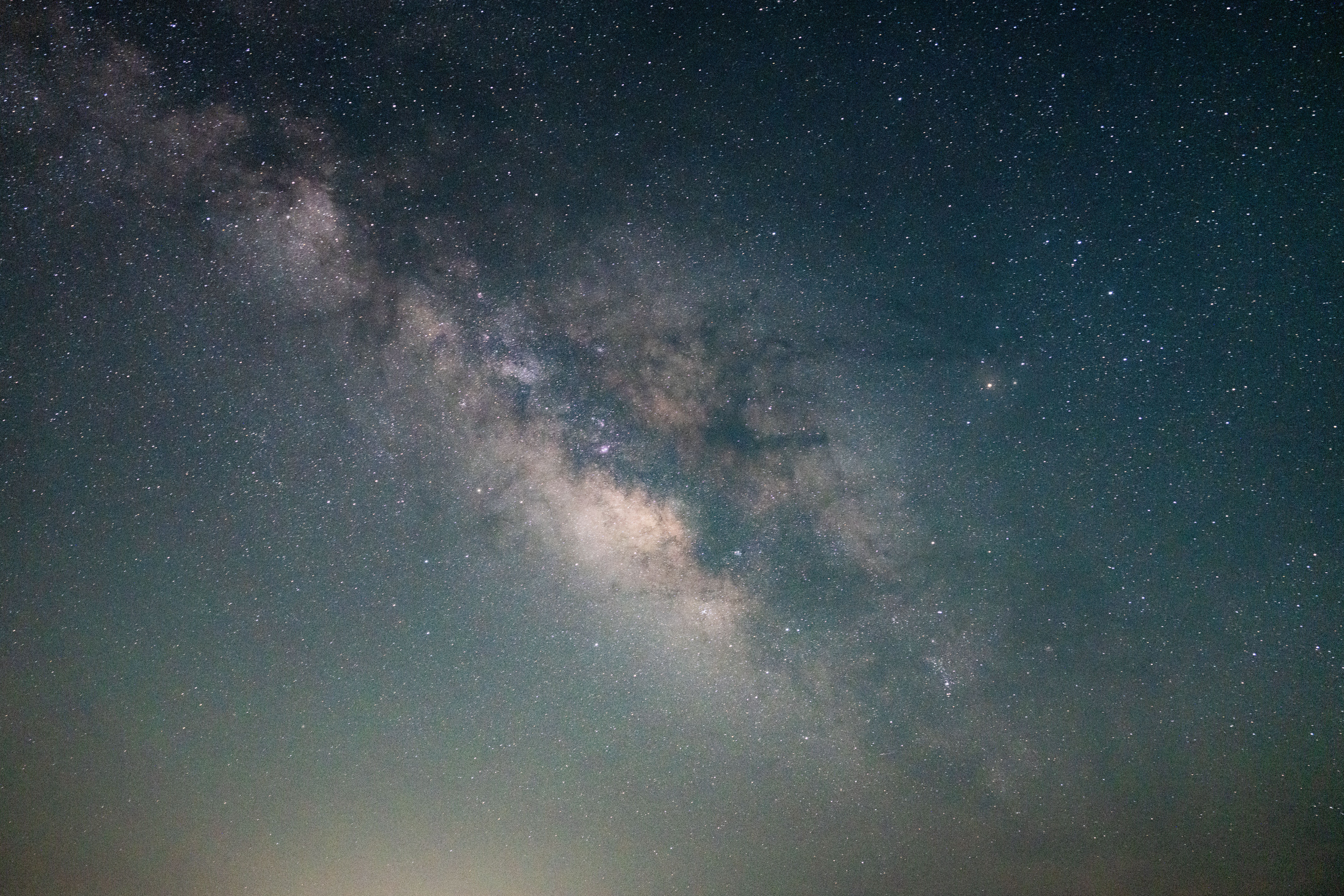 Stunning View of the Milky Way Galaxy · Free Stock Photo