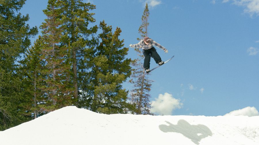Beginner Ski and Snowboard Gear: What to Buy