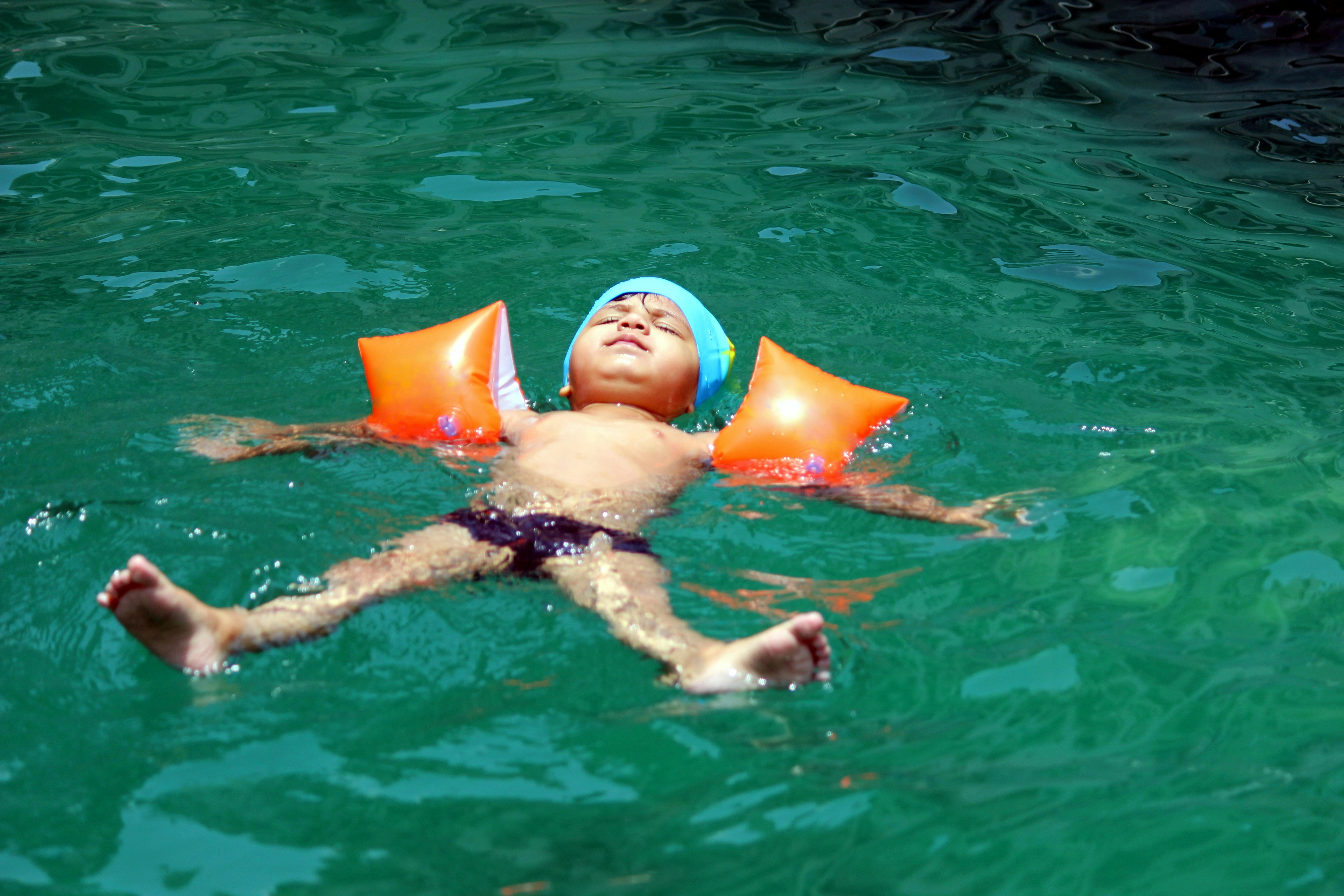 Kristi+Noem+Bathing+Suit Photos, Download The BEST Free Kristi+Noem