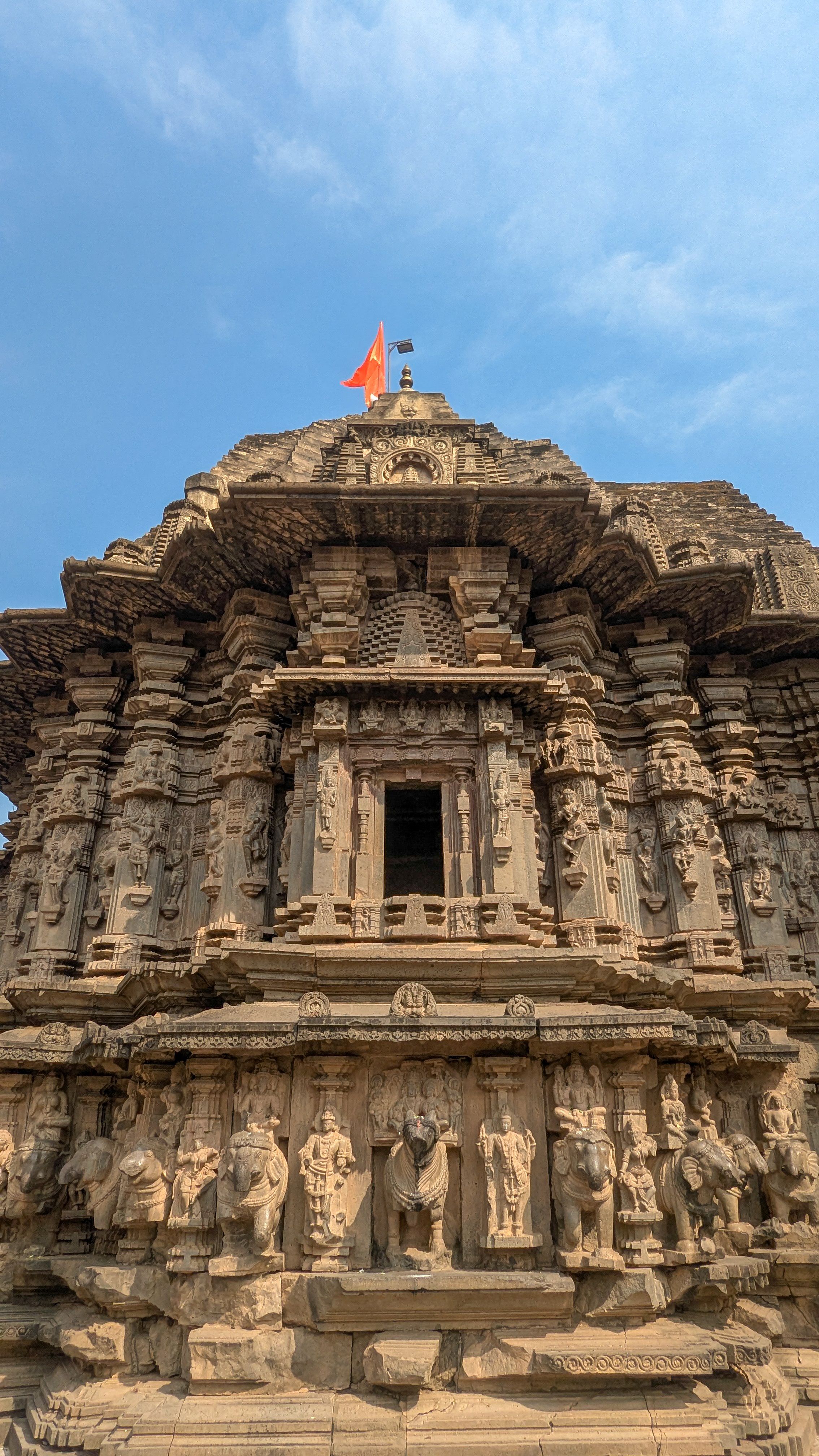 Intricate Architecture of Ancient Indian Temple · Free Stock Photo
