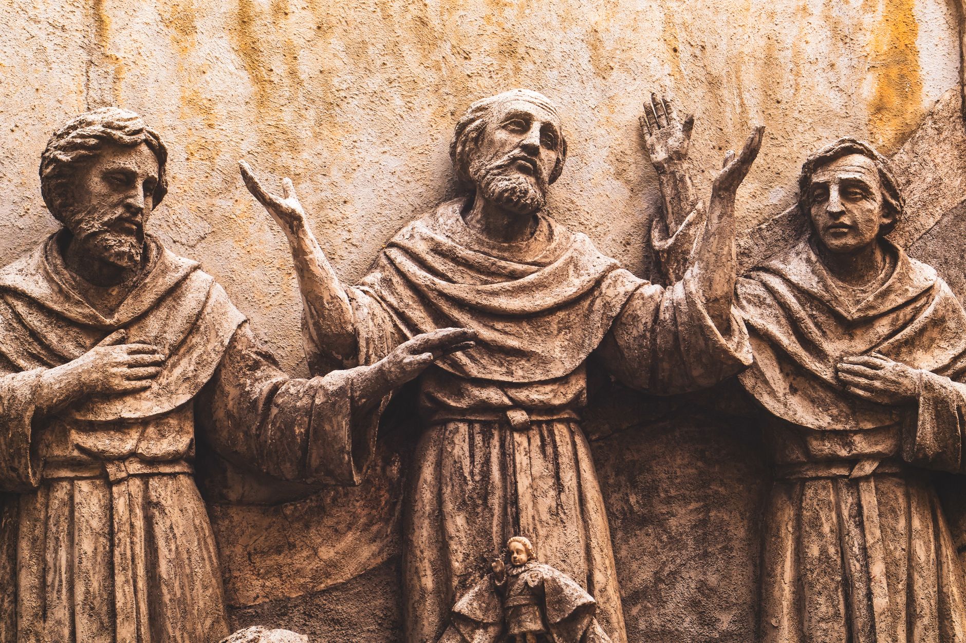Filósofos debatem a religião: infantilidade ou falta de coragem?